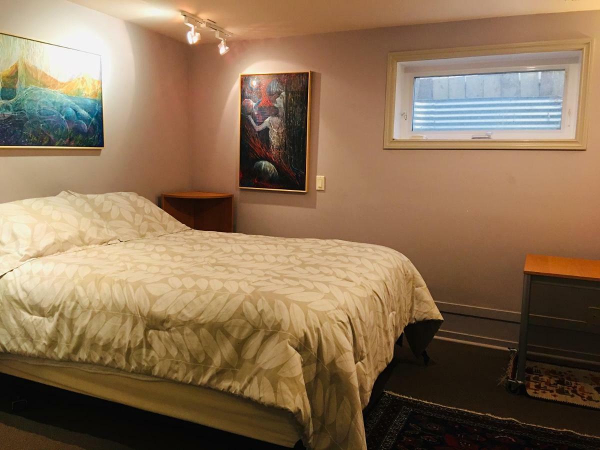 Mediterranean Edmonton B&B Dış mekan fotoğraf